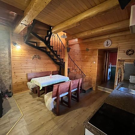 U Martinov Apartment Poniky Luaran gambar